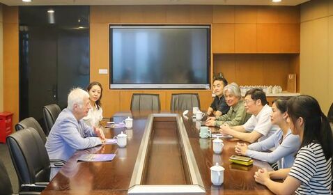 英國哈里森&bull;帕洛特公司主 ...